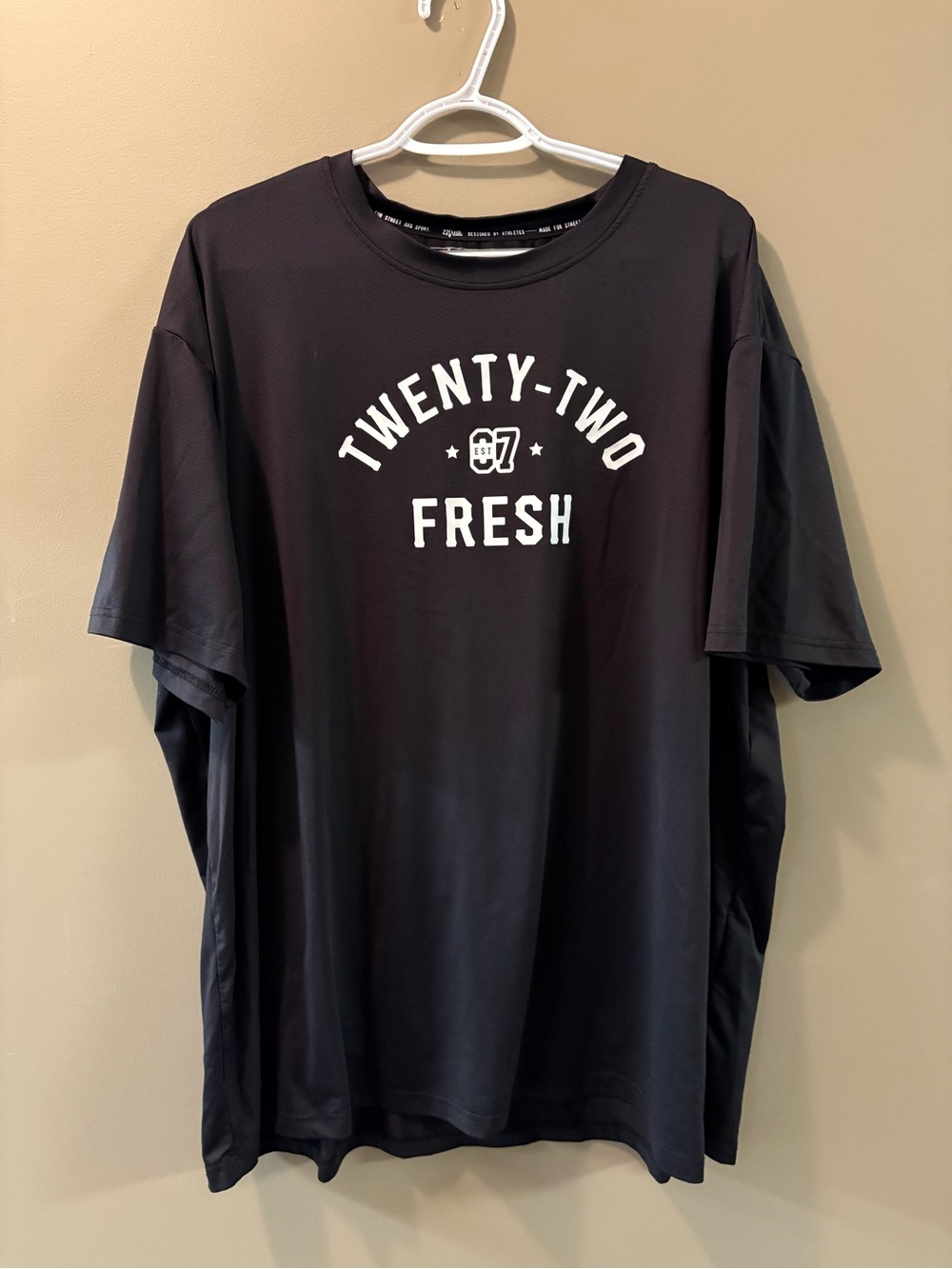 fresh Black Short Sleeve Graphic Tee with White 'TWENTY-TWO FRESH' Print
